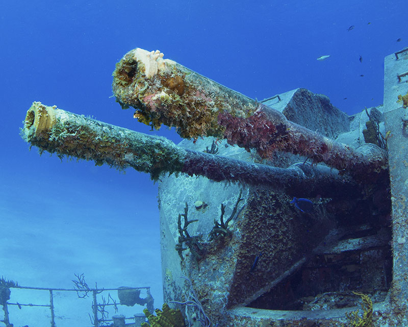 submarine-industry-deep-pisces-vi